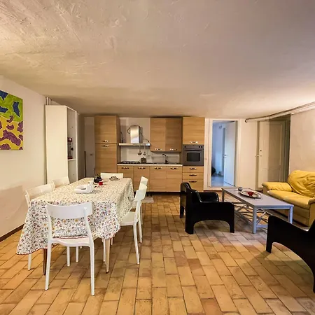 Madeleine: Luxury In Italy Castel Giorgio