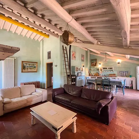 Madeleine: Luxury In Italy Villa Castel Giorgio