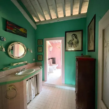 Madeleine: Luxury In Italy