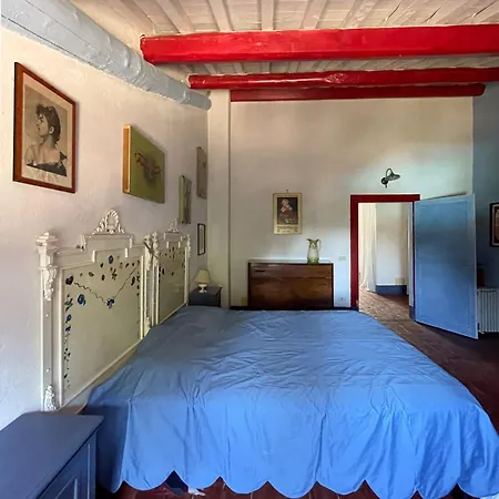 Madeleine: Luxury In Italy