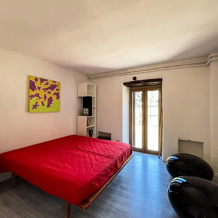 Madeleine: Luxury In Italy * Castel Giorgio