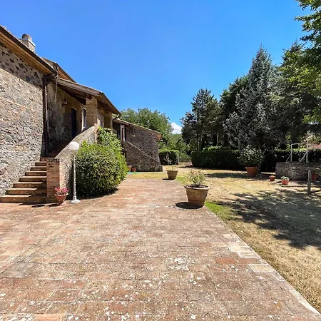 Villa Madeleine: Luxury In Italy