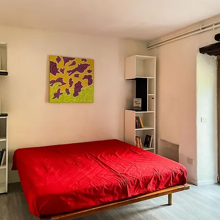 Madeleine: Luxury In Italy * Castel Giorgio