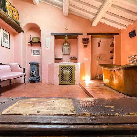 Madeleine: Luxury In Italy