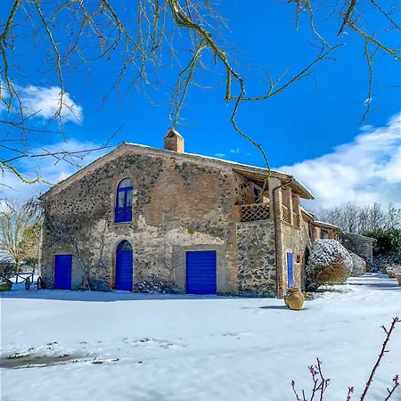 Madeleine: Luxury In Italy *