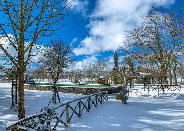 Madeleine: Luxury In Italy Villa Castel Giorgio